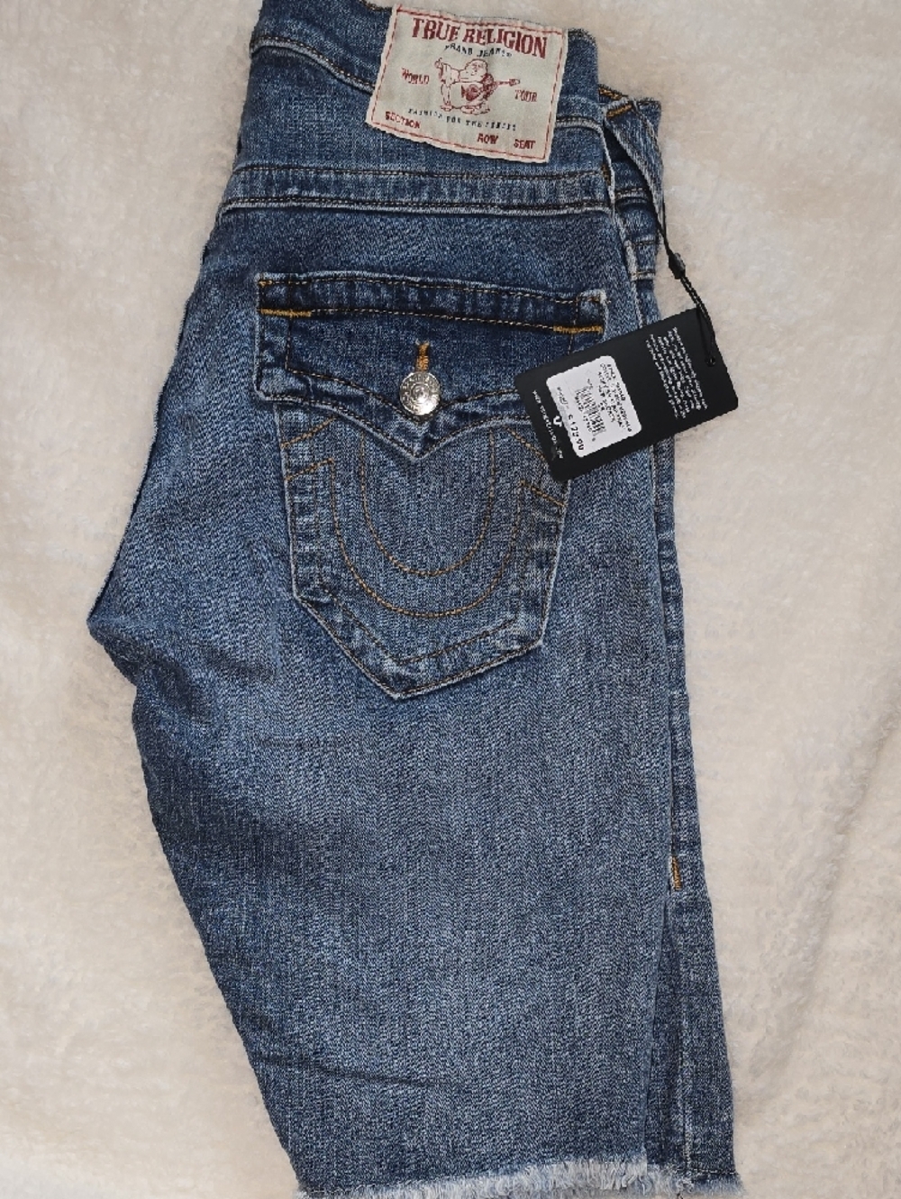 True Religion Ricky Frayed Hem Flap Short - Picture 2 of 3
